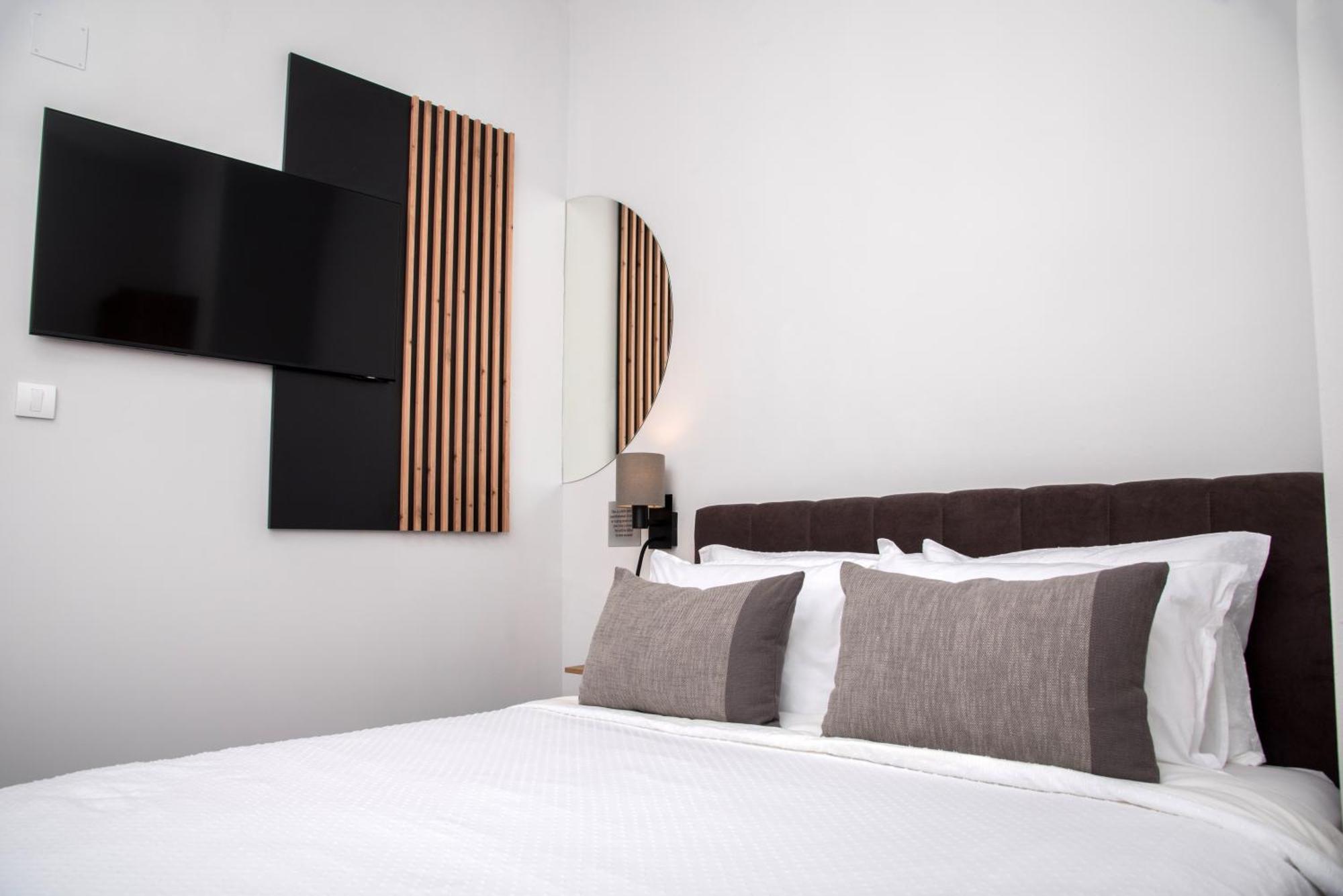 Republic Square Luxury Suites Белград Экстерьер фото